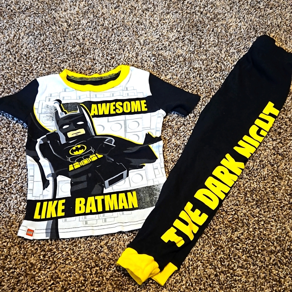 Batman pajama set size 4